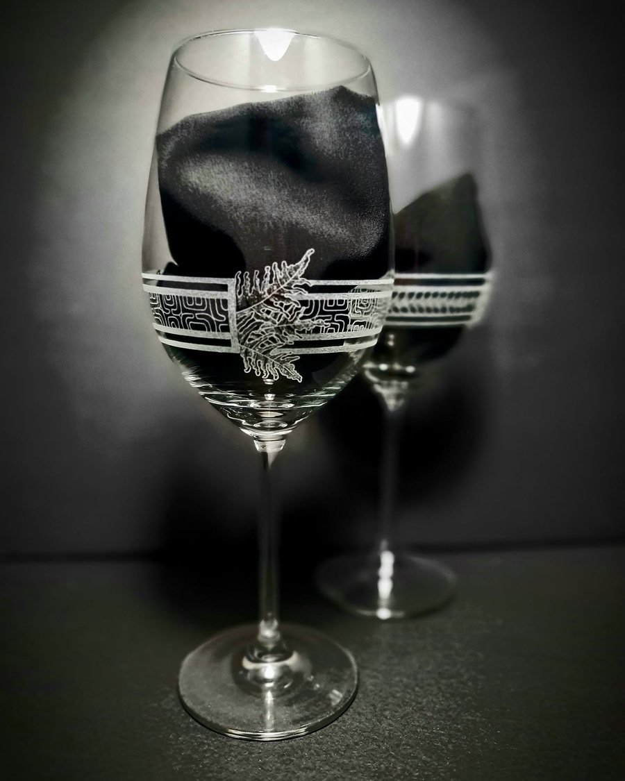 Verres gravés à la main